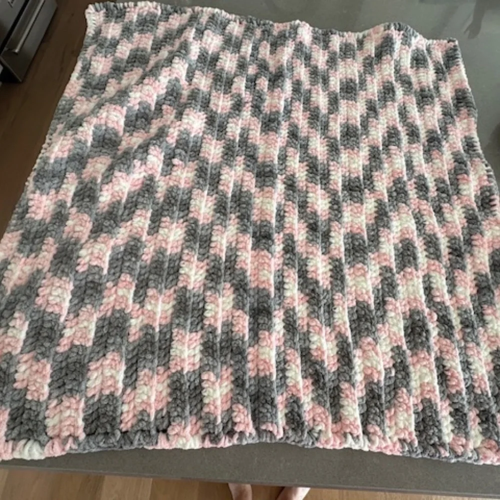 New Handmade Crochet Baby 3-Piece Set (33